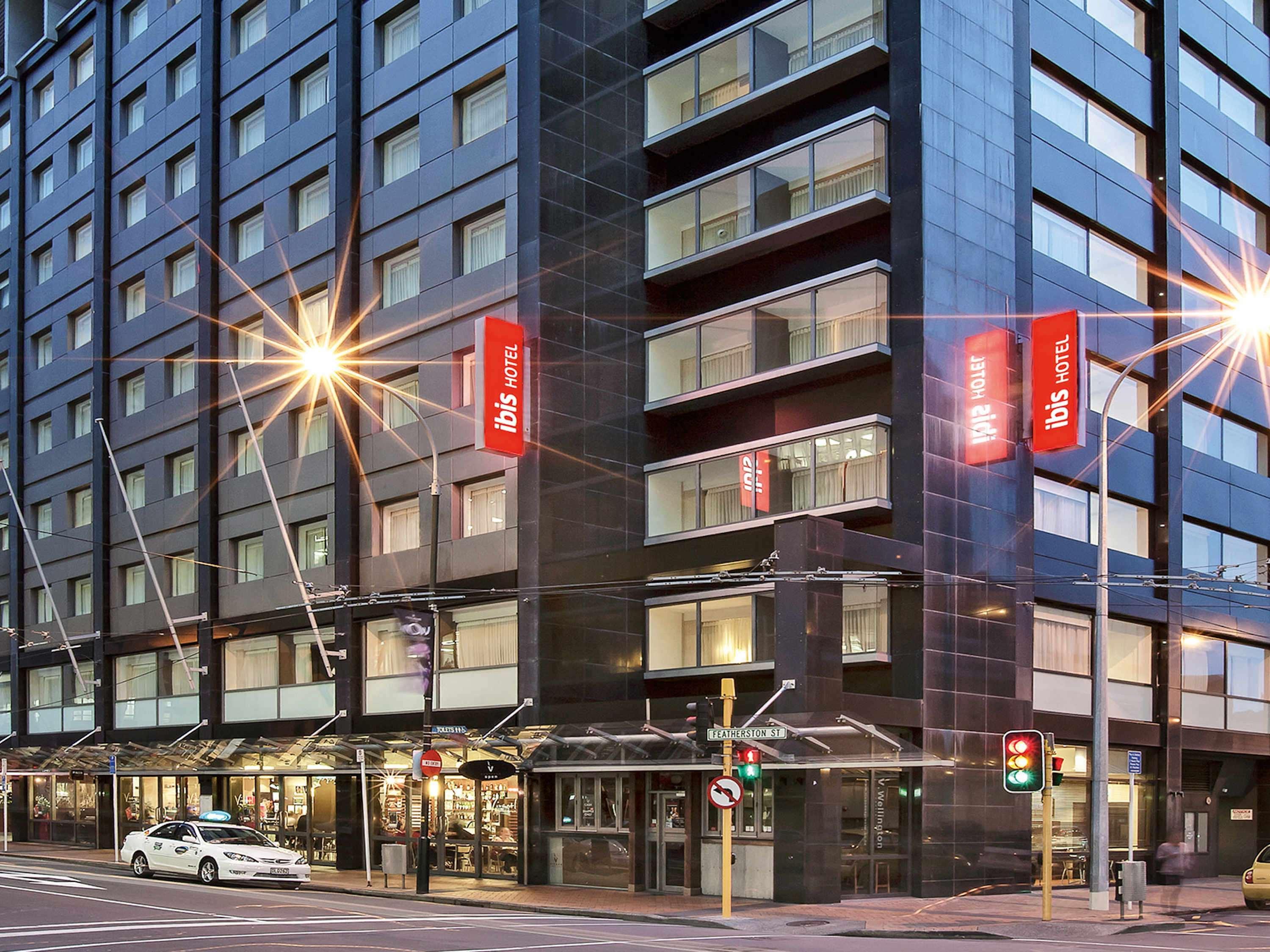 Ibis Wellington Hotel Exterior photo